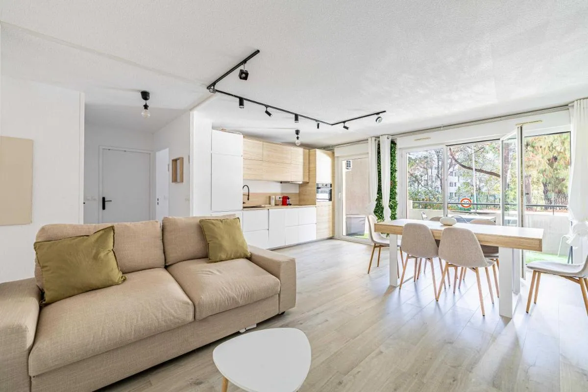 Image 3 of Comfort and serenity with AC Parking and Balcony