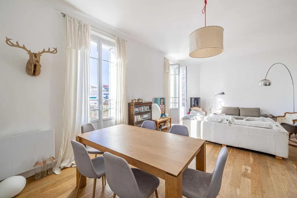 Image 1 of Duplex elegant just a stone’s throw from the heart of Cannes