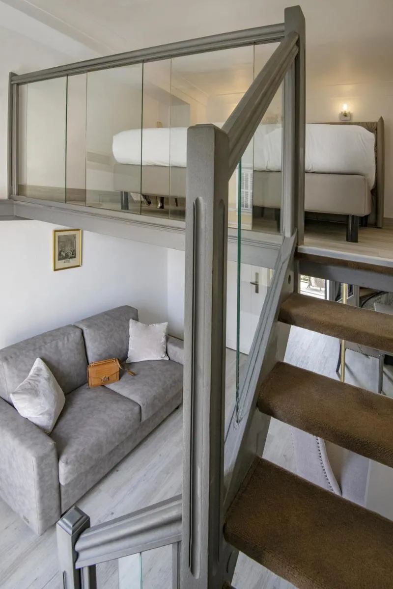 Image 5 of GOLDEN TULIP CANNES HOTEL de PARIS