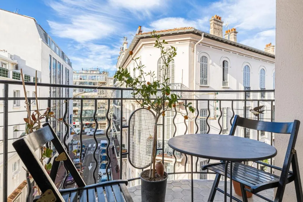 Image of Grand Appartement 3P * Cannes *Congrès et loisirs