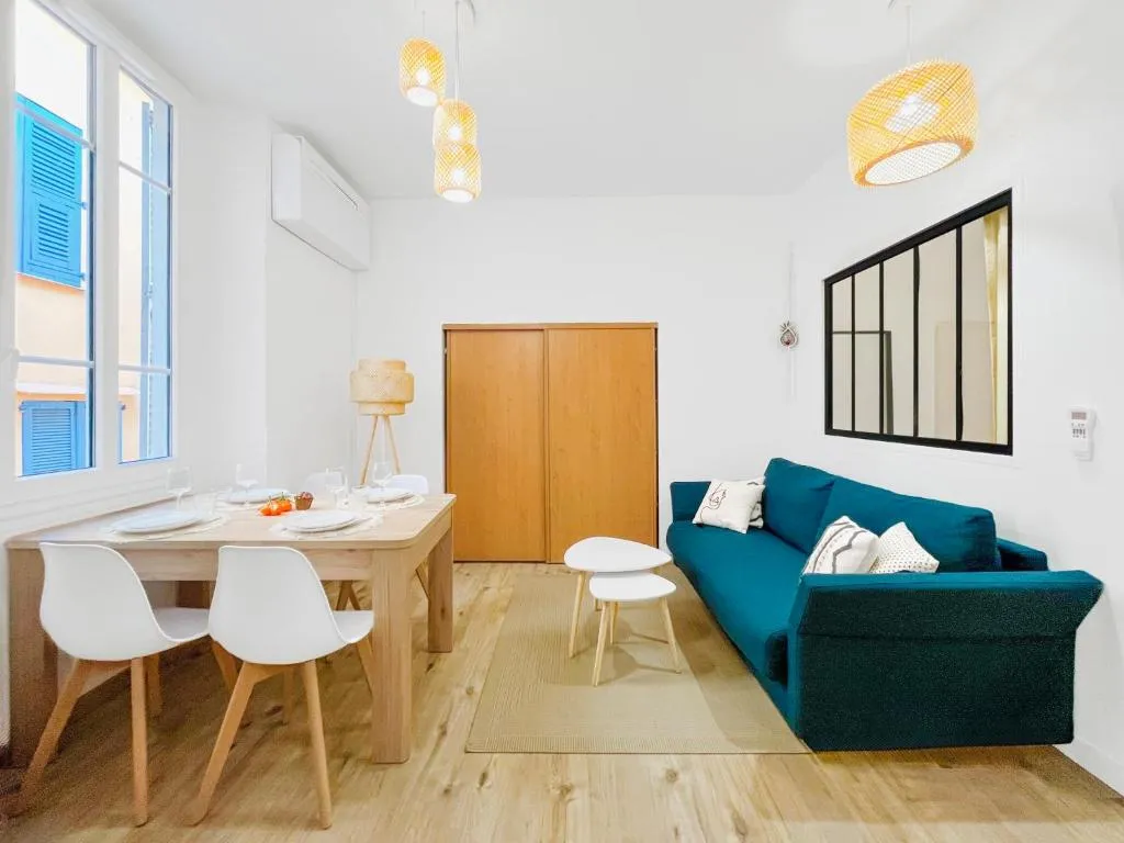 Image of L’Iris – Suquet Cannes Centre