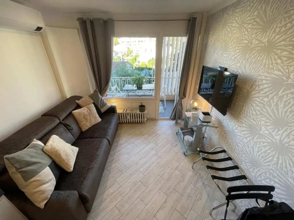 Image 3 of LaMariani Suites – Cannes la Croisettes