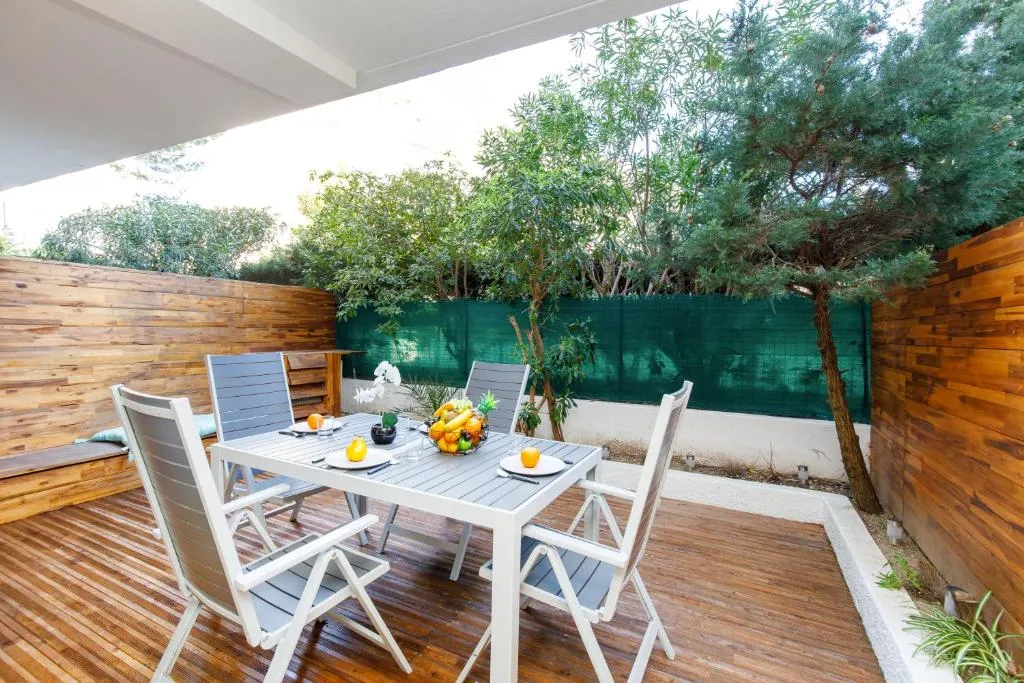 Image 2 of Le California – Plage Parking privé gratuit Terrasse