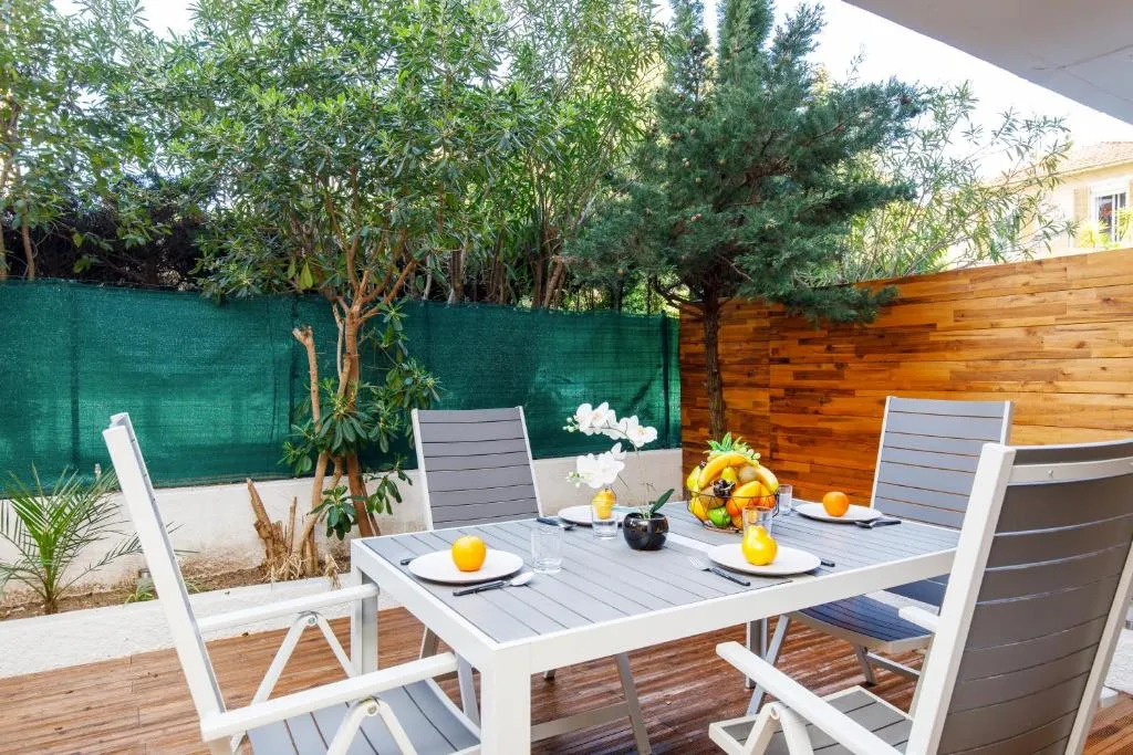 Image 3 of Le California – Plage Parking privé gratuit Terrasse