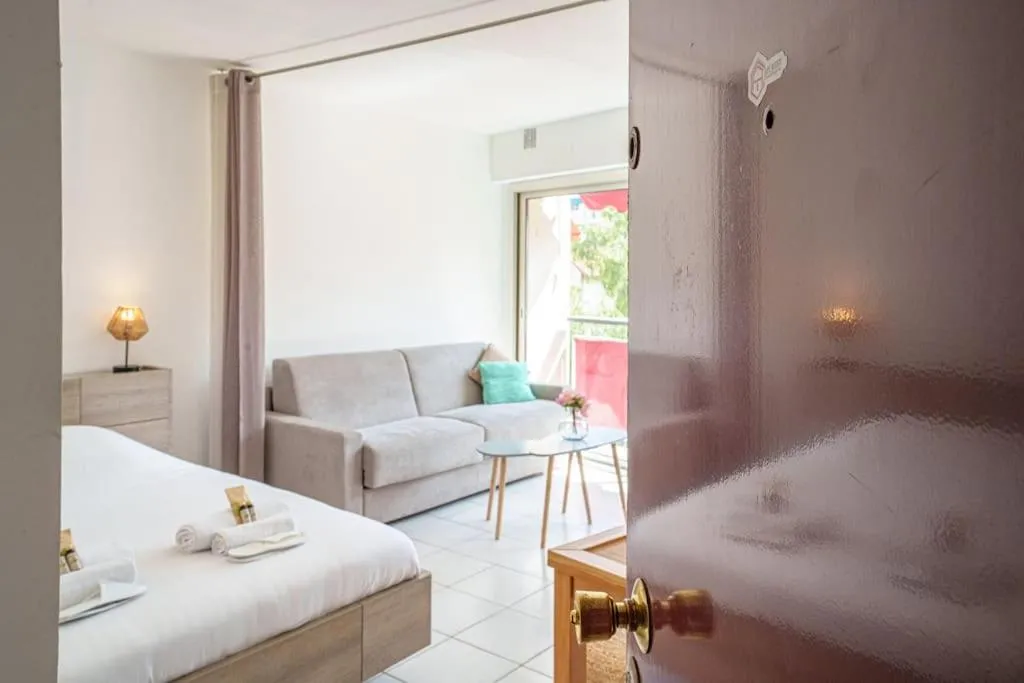 Image of Le Santa By ApiRent #Climatisation #Plage #Vue mer