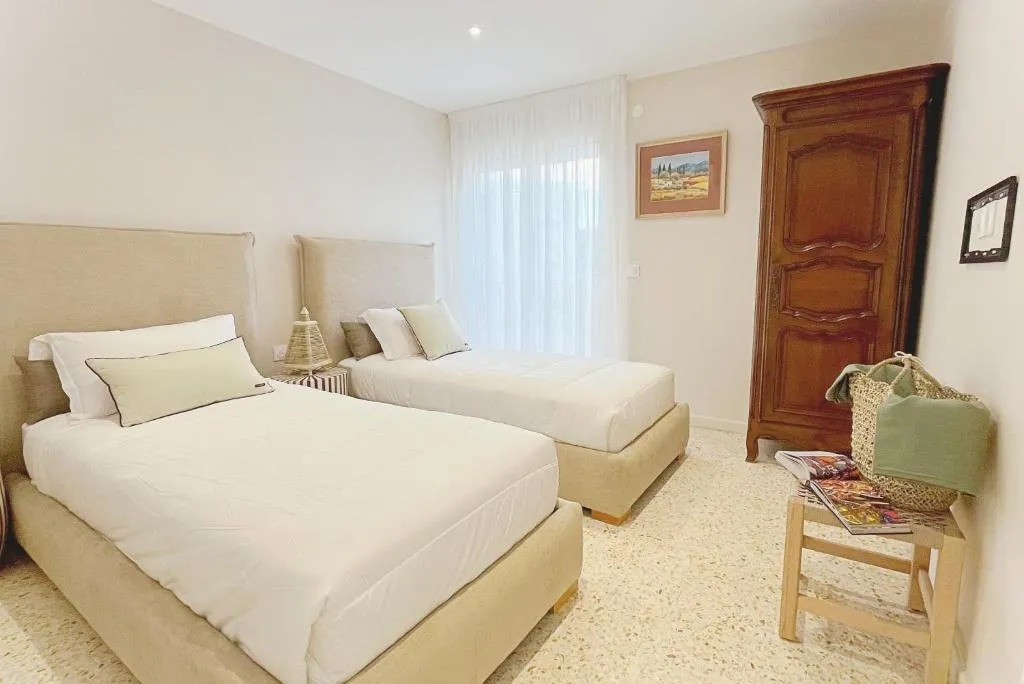 Image 3 of Le charme de Cannes