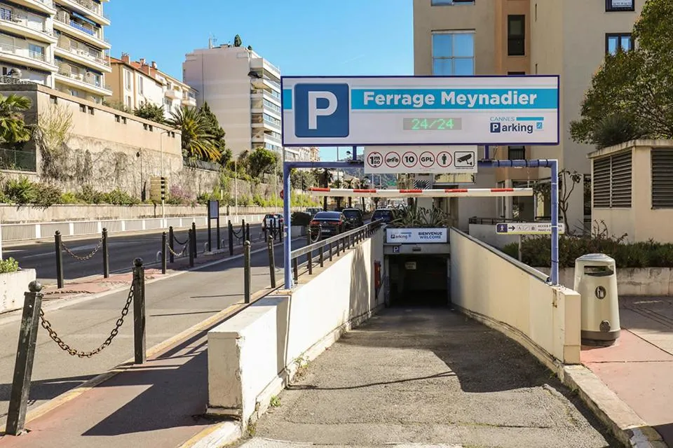 Image 5 of Les Appartements de Nana 2 – T2 Hypercentre, Rue Meynadier, Palais & Plage, clim, wifi