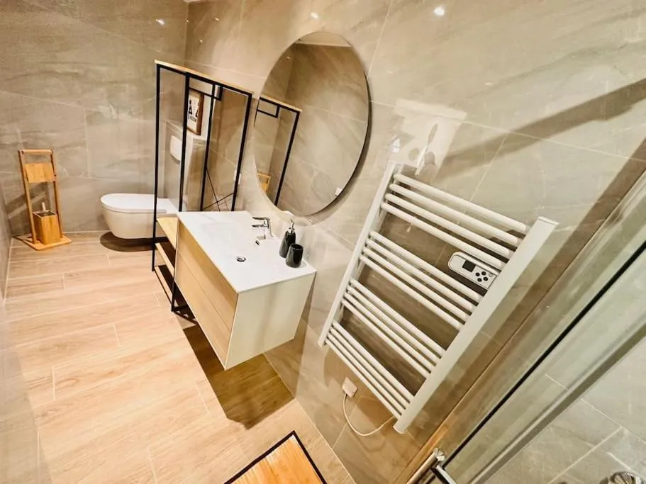 Image 6 of Les Appartements de Nana 4 – Studio hypercentre, Rue Meynadier, Palais & Plage, clim, wifi