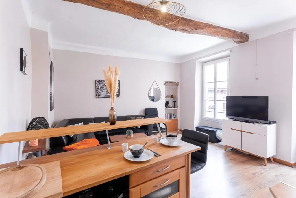 Image 4 of Les Halles Forville – Palais, plages, wifi, clim