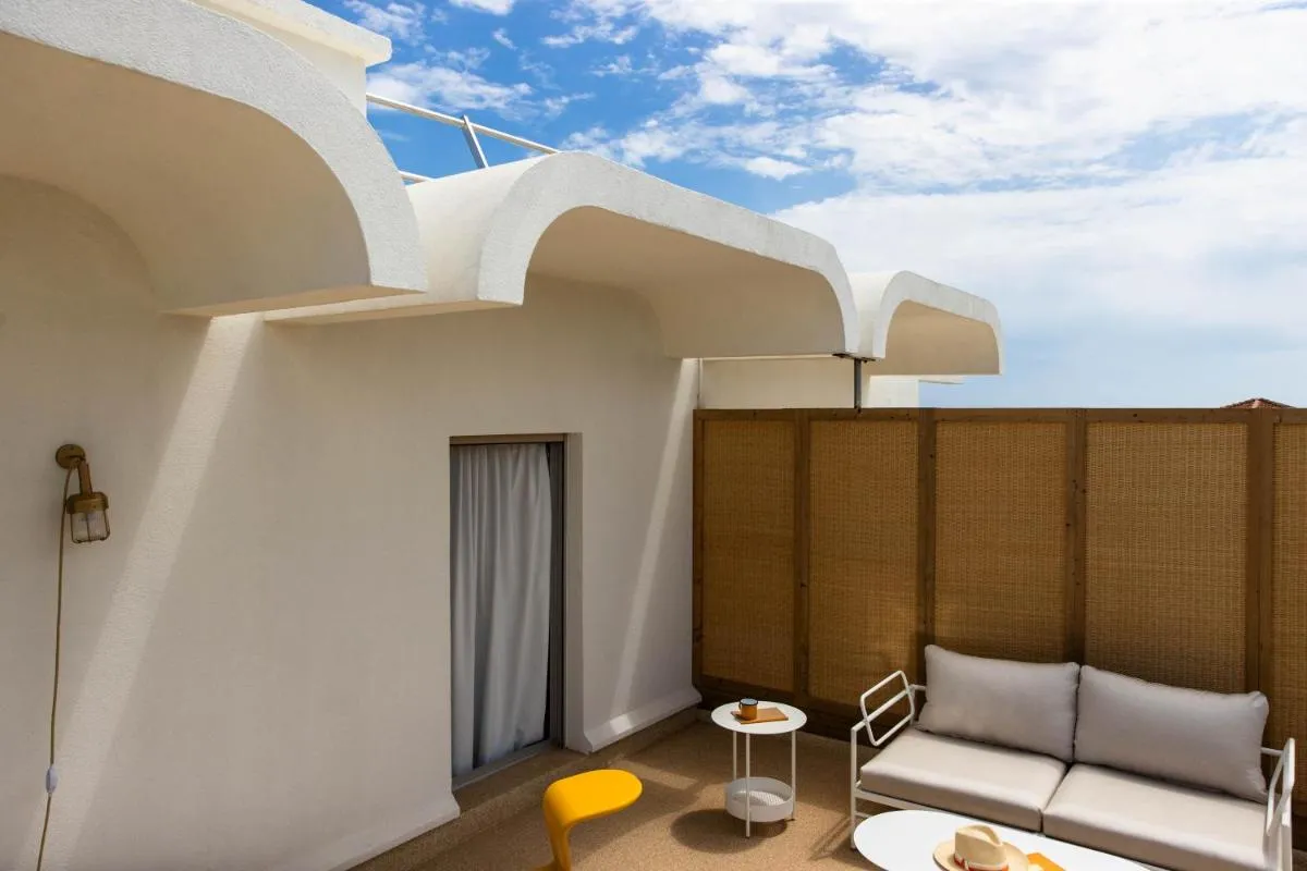 Image 4 of MOB HOTEL Cannes