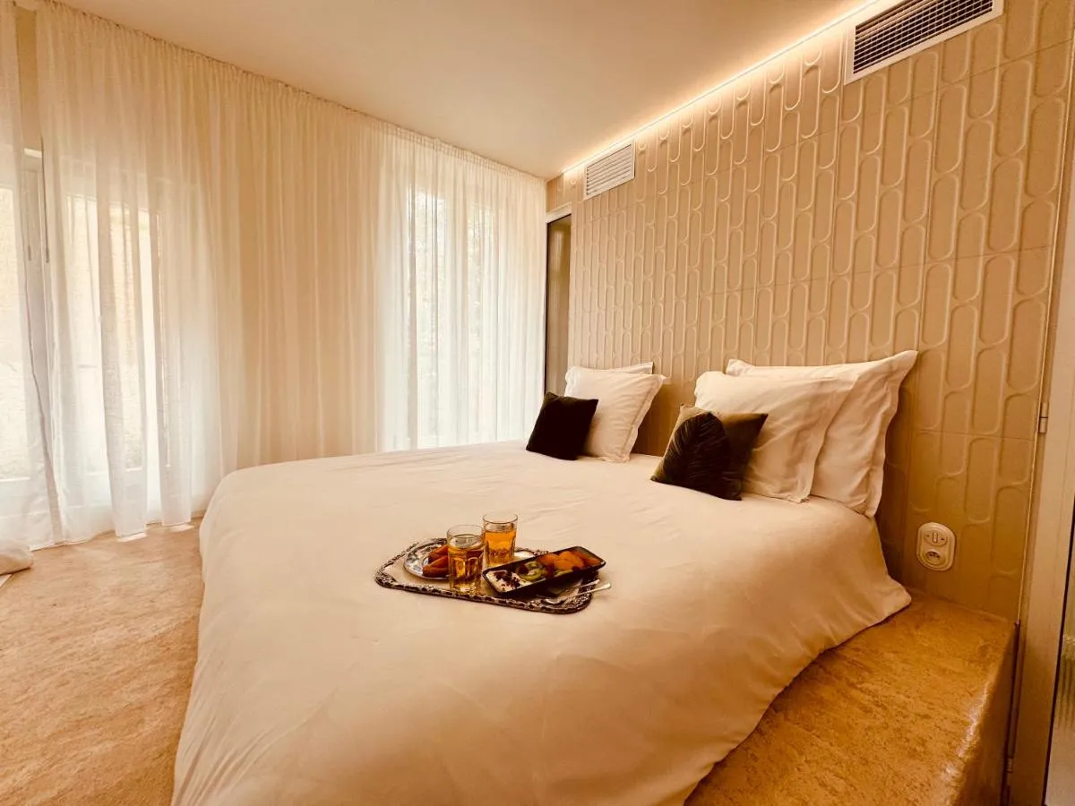 Image 1 of Maison LYO Suite Luxe Oranger