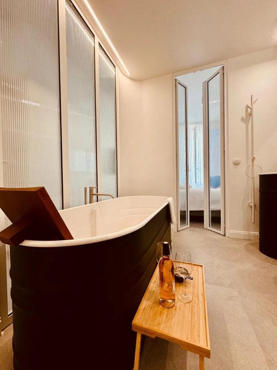 Image 3 of Maison LYO Suite Luxe Oranger