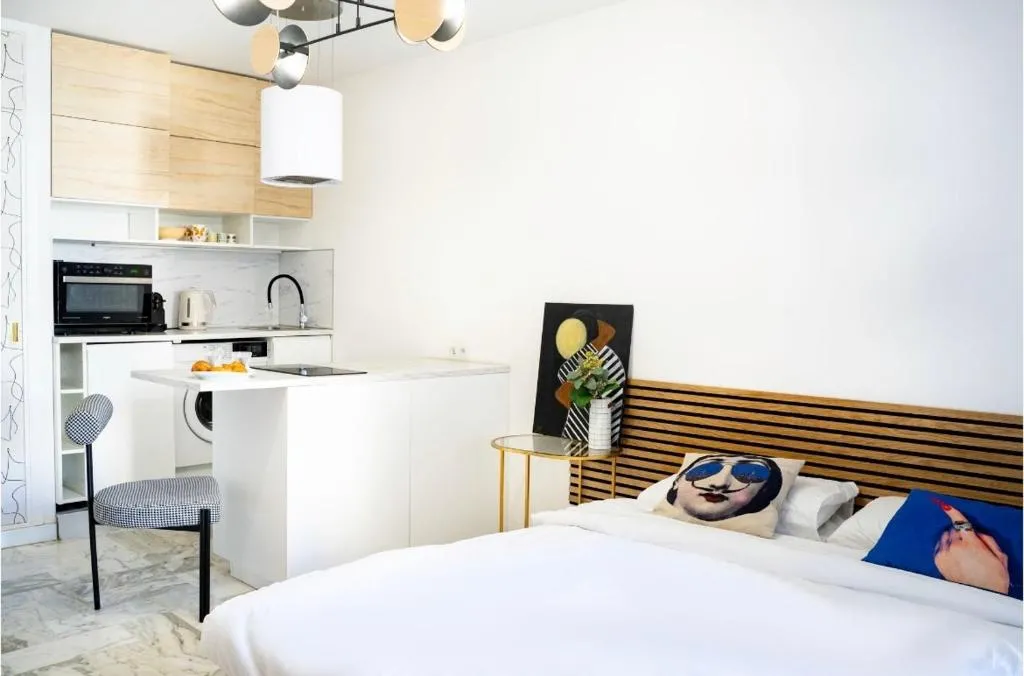 Image 2 of Majestic Apartment