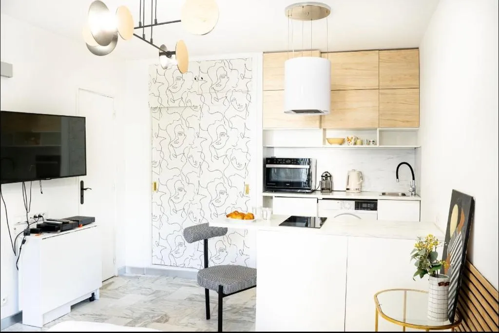 Image 4 of Majestic Apartment