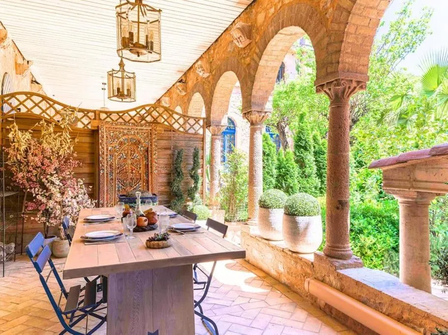 Image 2 of Manoir de Duke – piscine, parc arboré, clim, parking gratuit