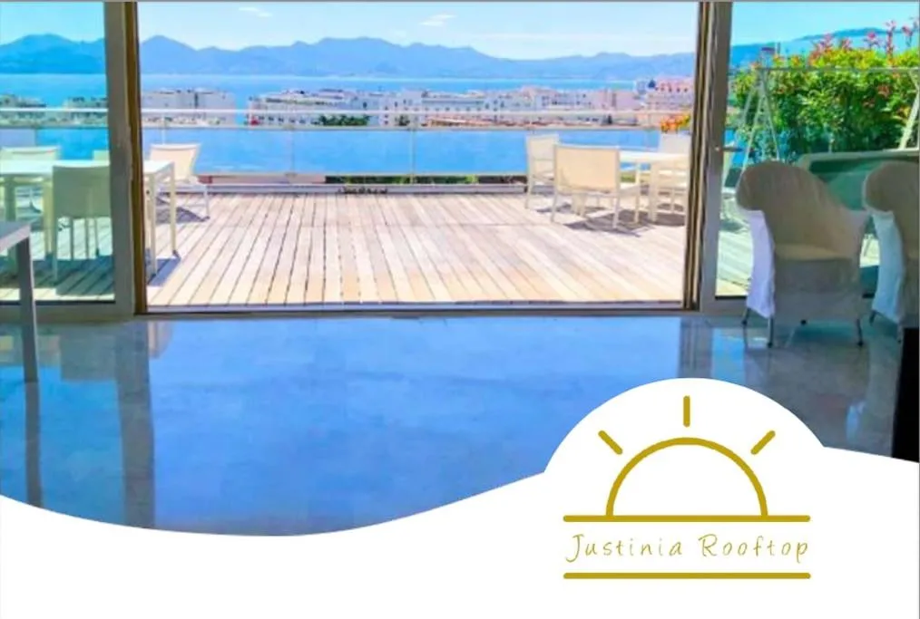 Image 1 of Penthouse Cannes 100m2 avec 2 suites et terrasse 80m2