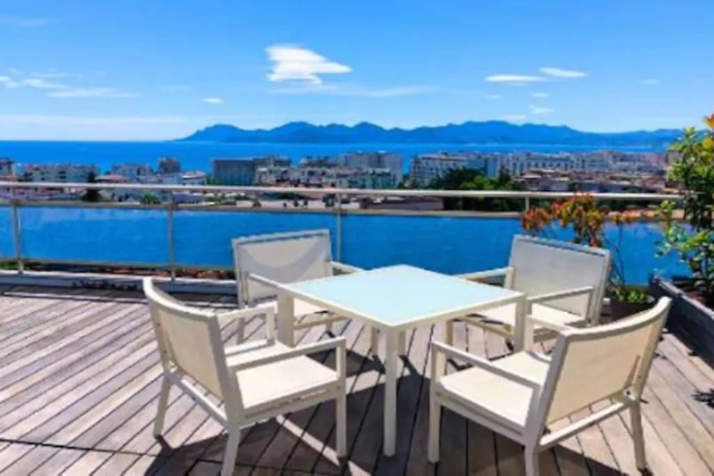 Image 2 of Penthouse Cannes 100m2 avec 2 suites et terrasse 80m2