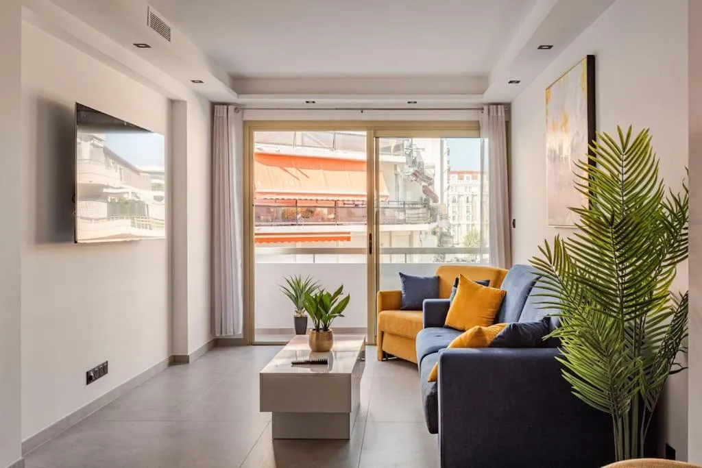 Image of Plage luxe collé à l’hôtel Martinez