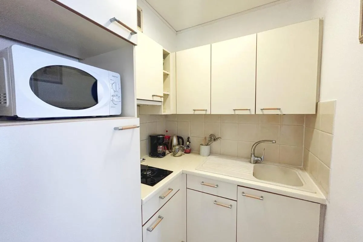 Image 4 of Pleasant studio sea view