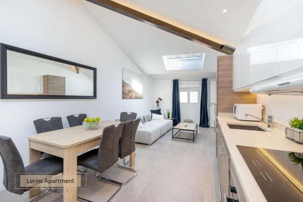 Image of Residence Meynadier – apartments – New – AC – Wifi – Close Beach and Palais – LRA Cannes