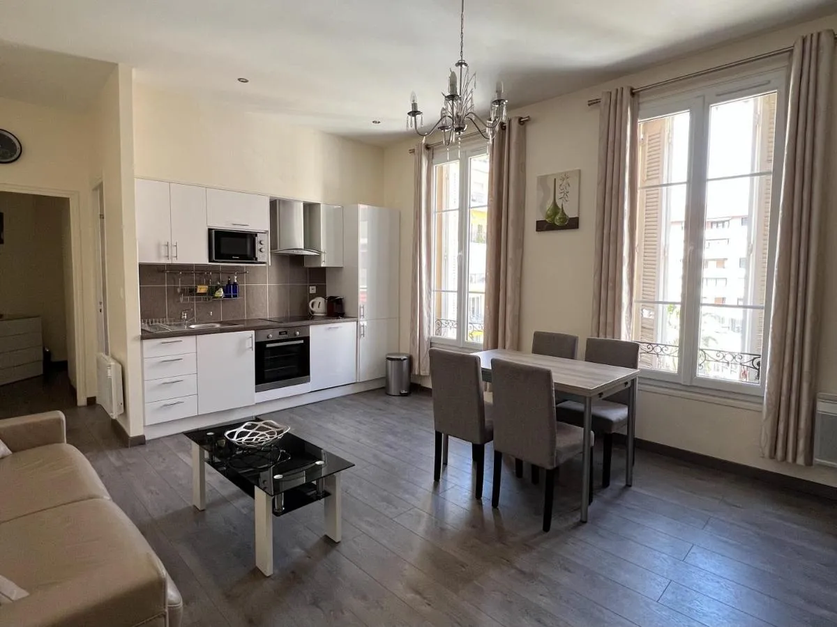 Image 3 of Sci Camille