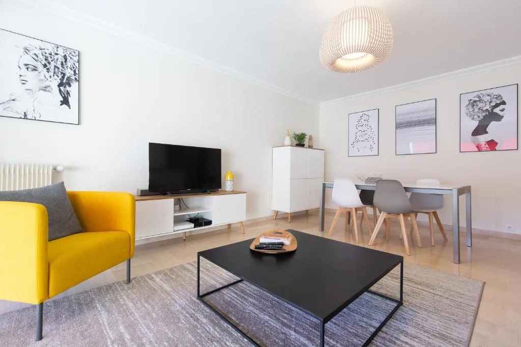 Image 3 of Spacieux 3 p pour 6 Cannes proche plages et Palais