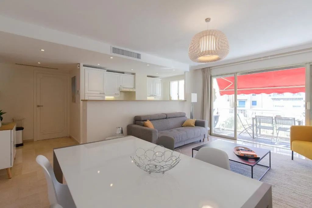 Image 4 of Spacieux 3 p pour 6 Cannes proche plages et Palais