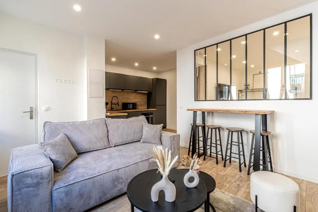 Image 2 of Splendide appartement rénové proche Palais