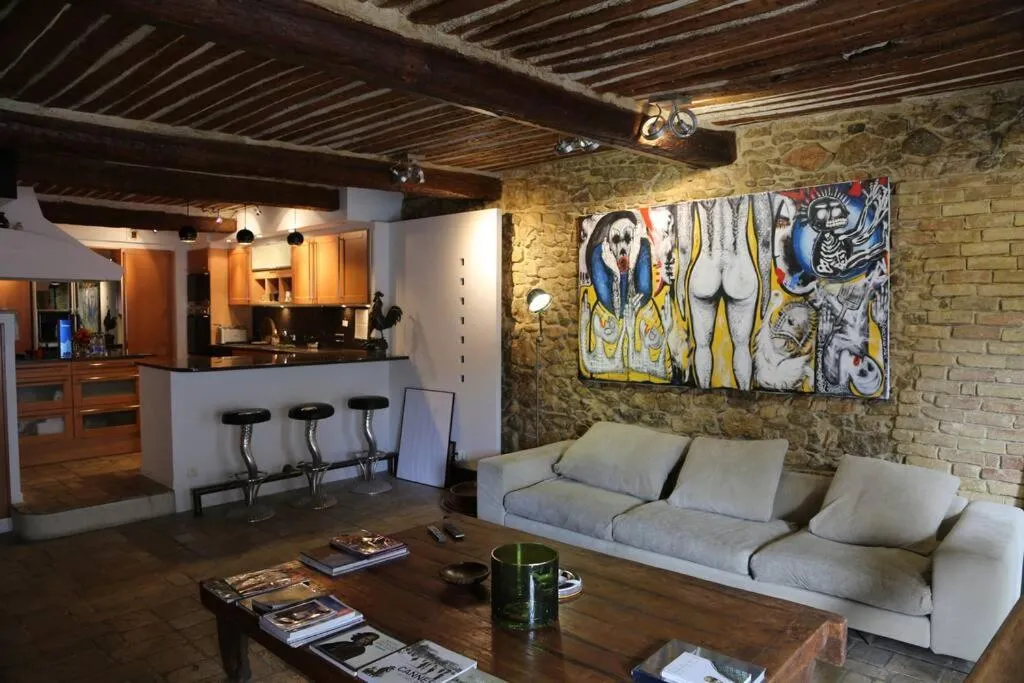 Image 3 of Triplex 150m2 coeur vieille ville