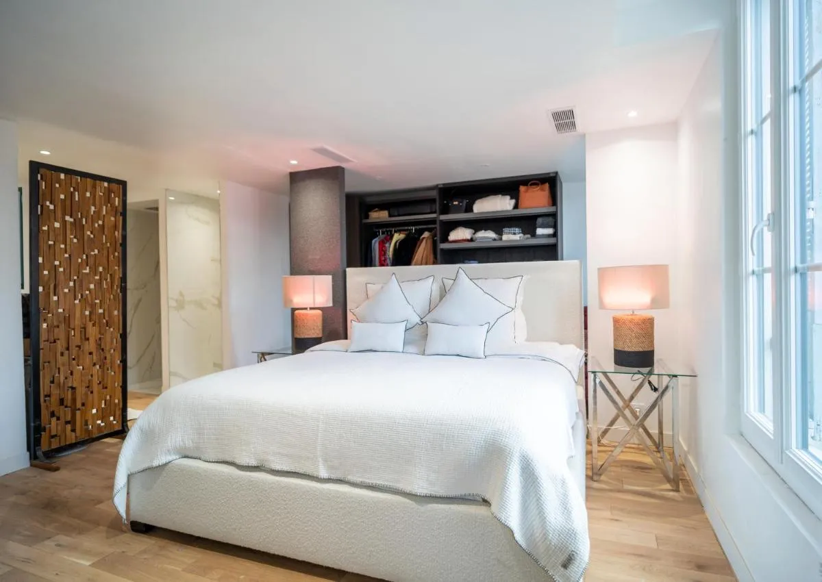 Image 4 of Venue C , Luxury 7 Bedroom Mansion