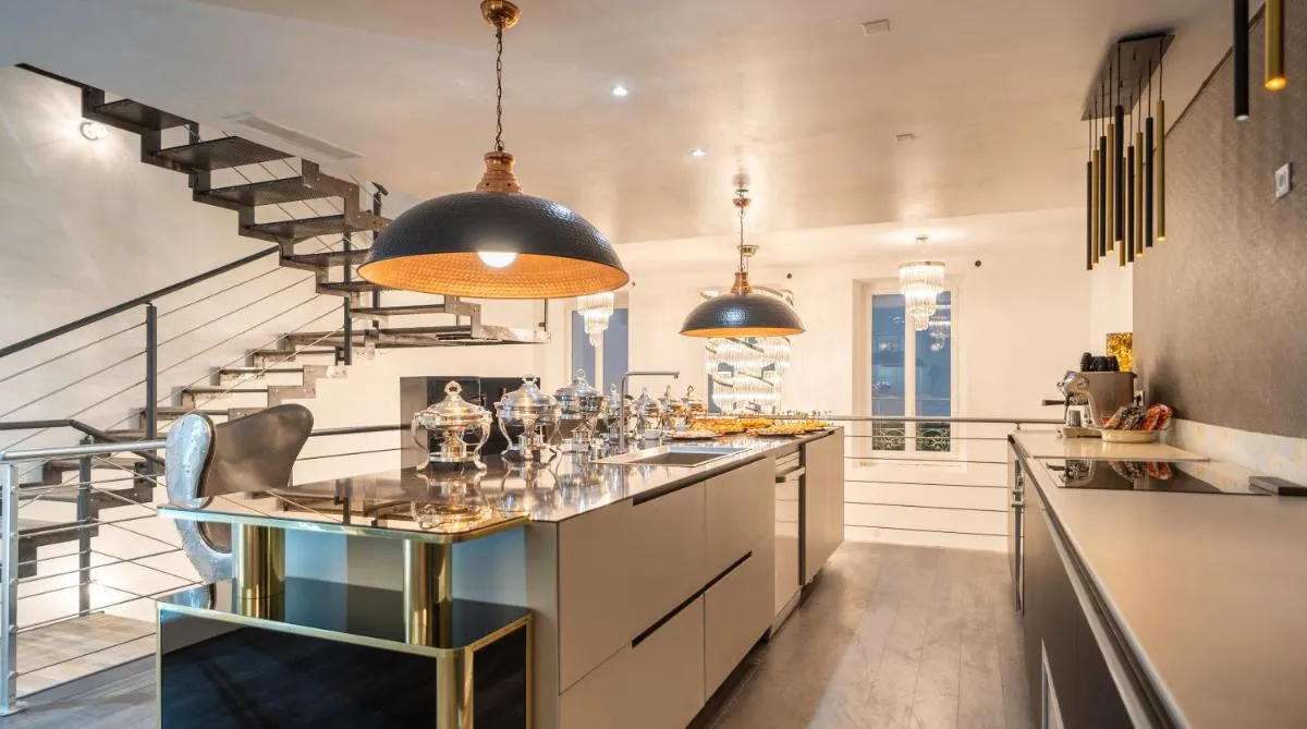 Image 1 of Venue C , Luxury 7 Bedroom Mansion