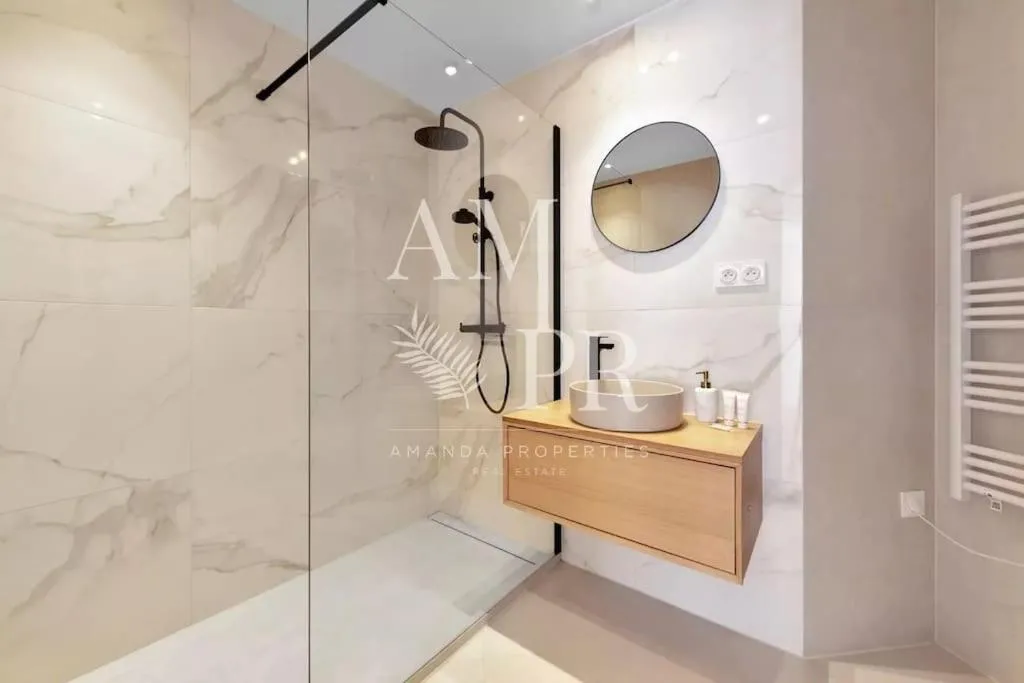 Image 2 of Villa à 18 minutes à pieds de la Croisette et ses plages