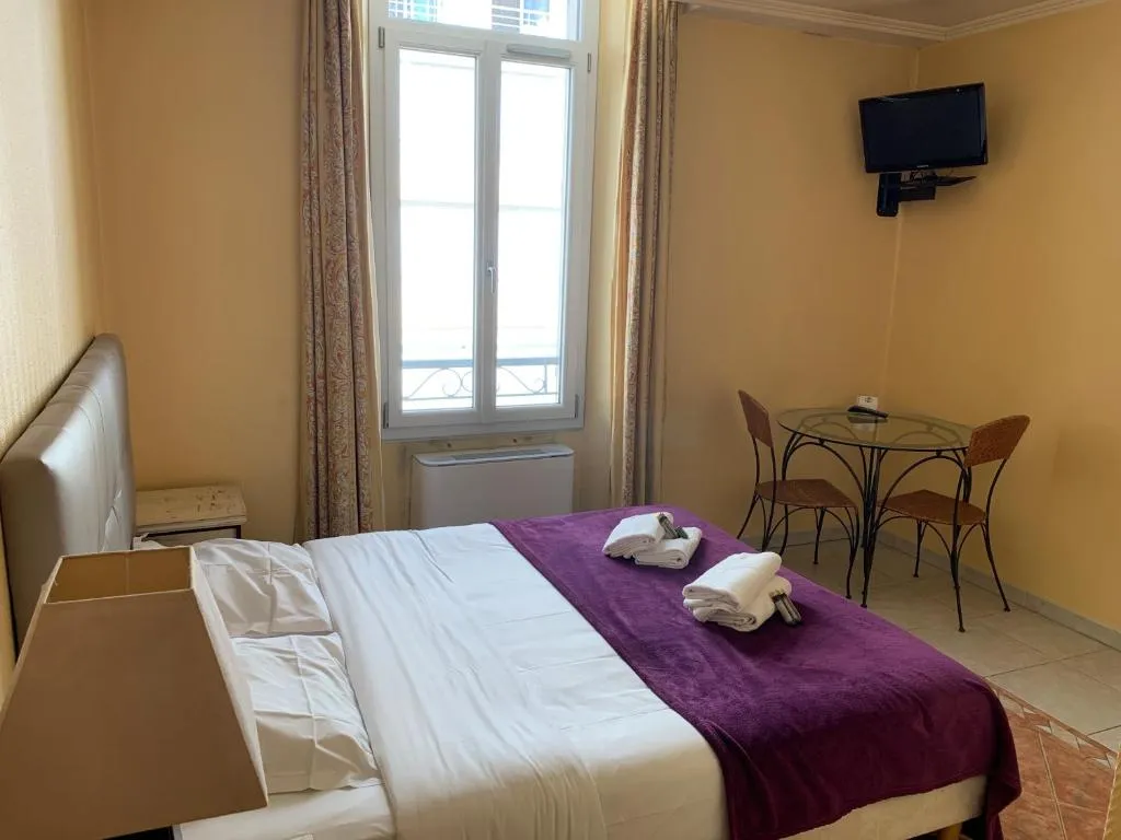 Image 2 of Village Croisette