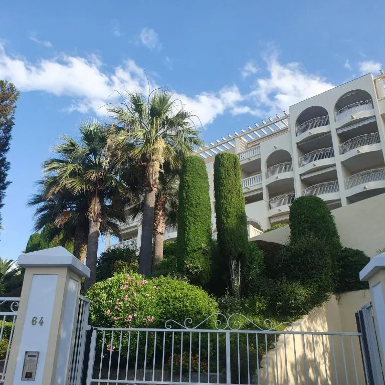 Image 3 of Vue Mer – Plage à pied