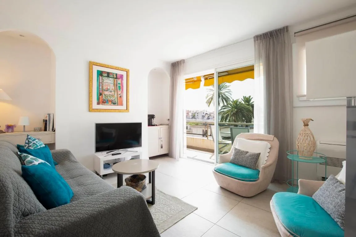 Image of WE CANNES ! Cosy 2-bedroom apartment with terrace Cannes Center