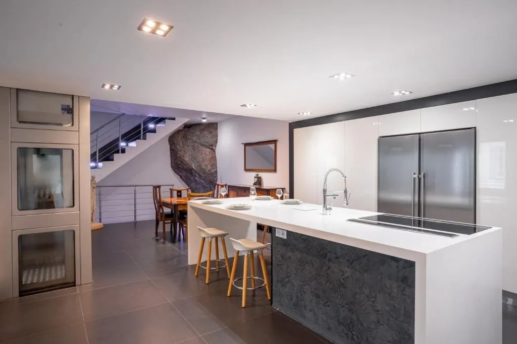 Image 2 of Wonderful apt in Riou – Petit Juas