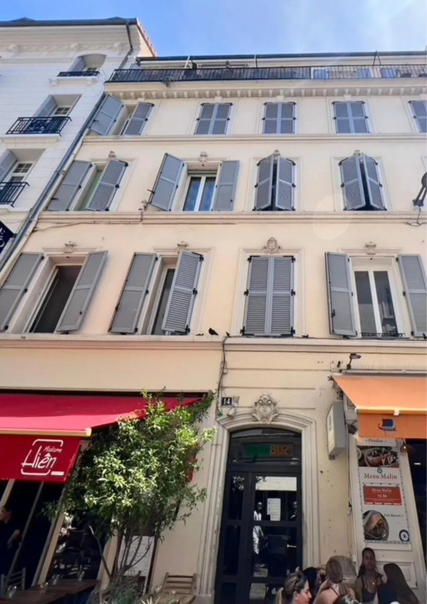 Image 5 of 14 Vagliano – Palais, plage, clim, hyper-centre