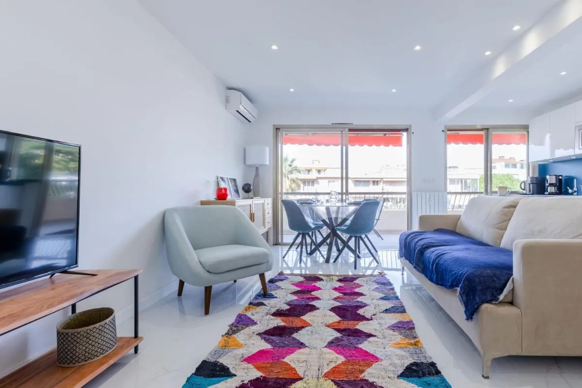 Image 1 of 1-Br Apartment 5 min on foot from the Croisette