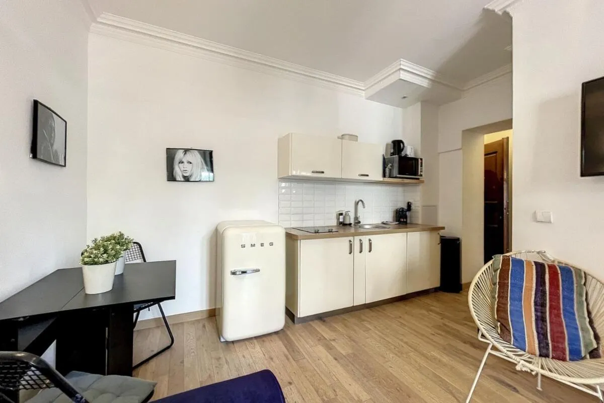 Image 5 of 1 Bedroom Ideal Location Cannes