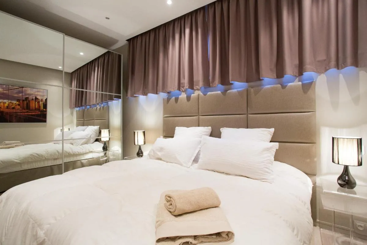 Image 6 of 24 Août Sucquet