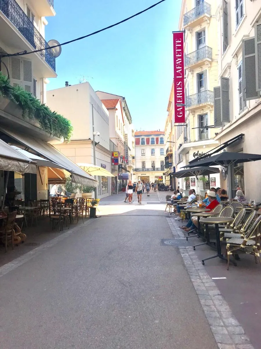 Image 5 of 24 Août Sucquet