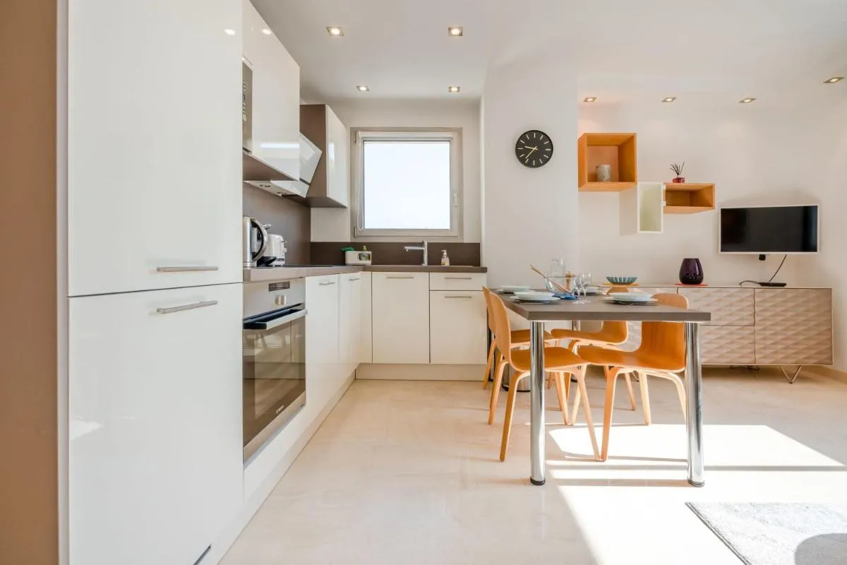 Image 2 of 2-Bedroom apartment in Grand Hotel