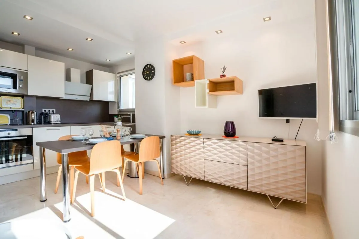 Image 4 of 2-Bedroom apartment in Grand Hotel