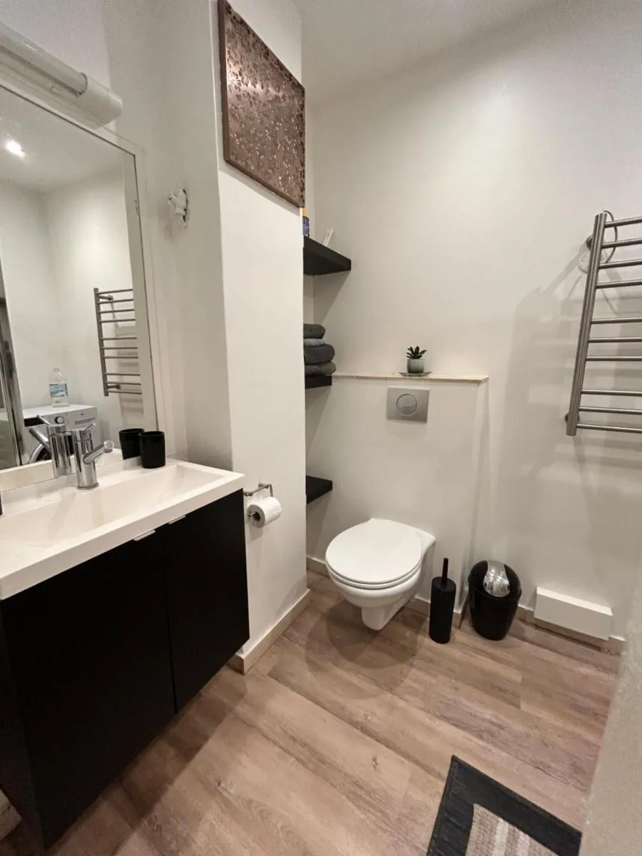 Image 5 of 2P Rénové en 2025 -Cannes centre- Palais des festivals –