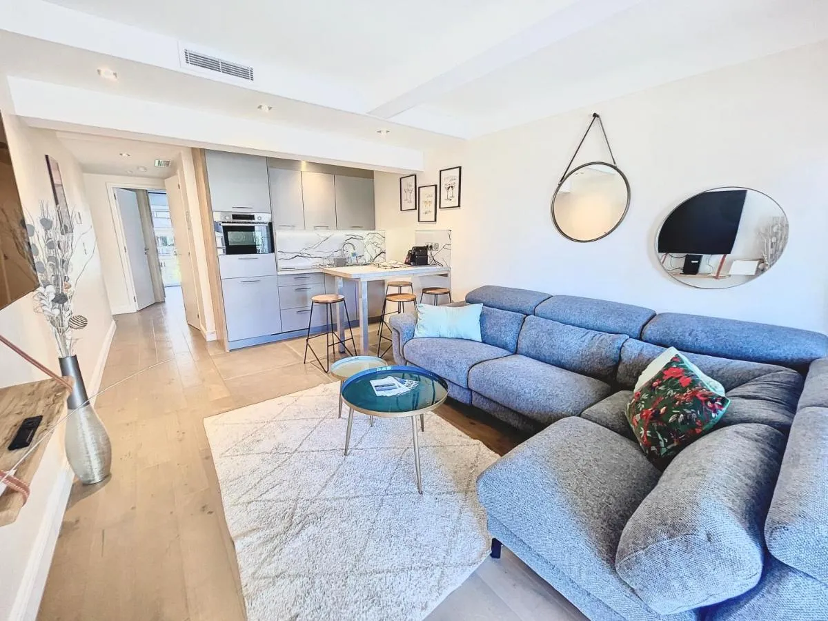 Image 4 of 2 BR Croisette balcony & sea view Olam Properties