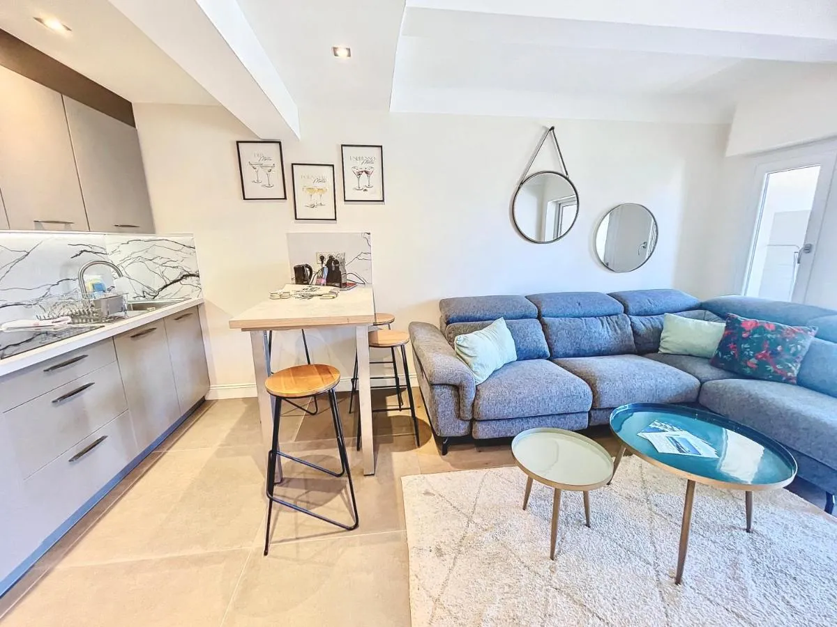 Image 3 of 2 BR Croisette balcony & sea view Olam Properties