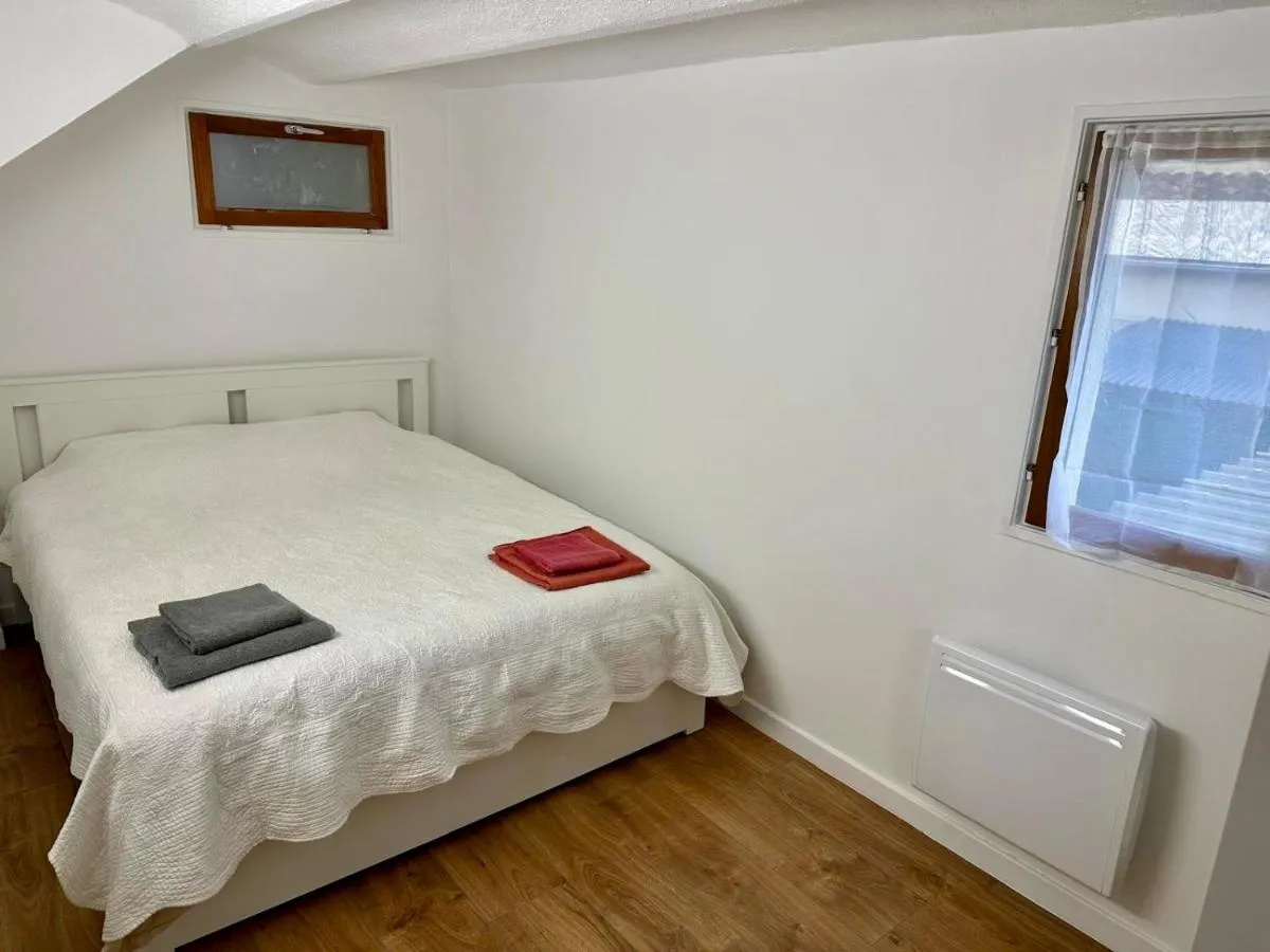 Image 5 of 2 Bedrooms appartement entièrement rénové Cannes – 200m de la plage