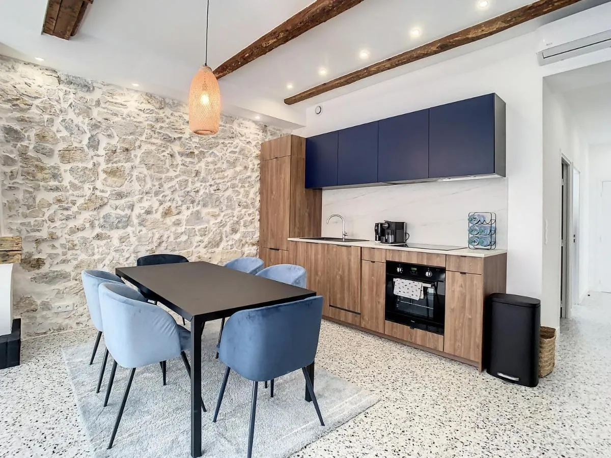 Image 3 of 2 bedroom Majestic, 1 min to the Croisette 357