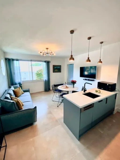 Image 3 of 2 bedroom apartment in Cannes near the beach