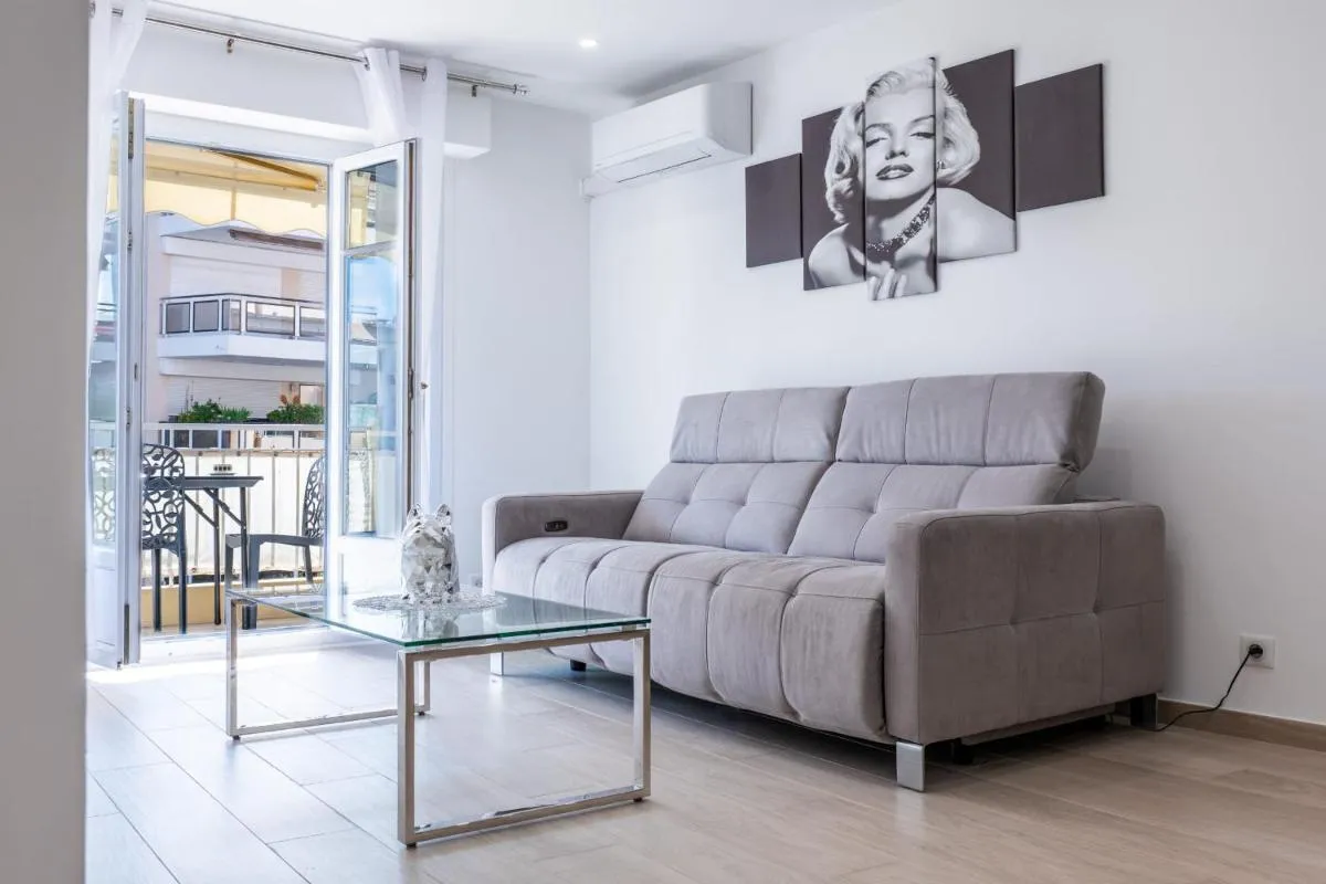 Image 6 of 2 bedrooms with terrace 100 metres from the sea